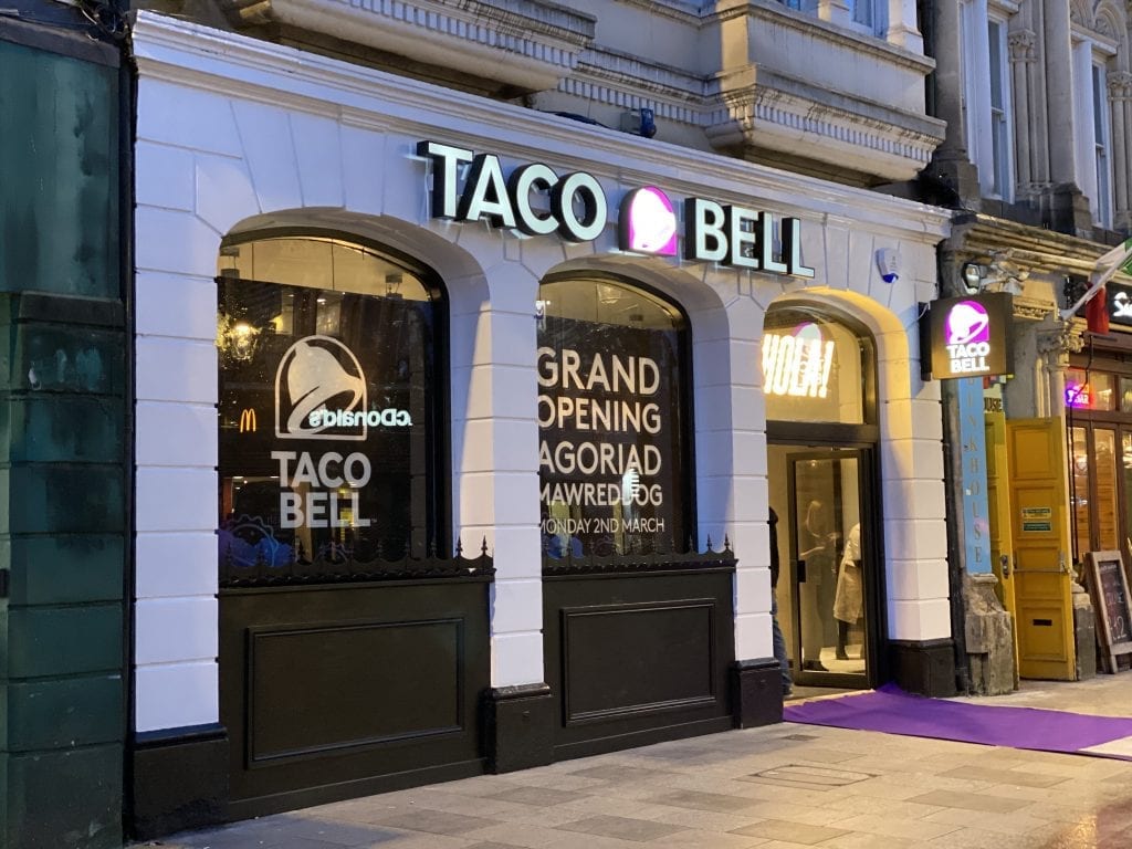 CardiffVisit's tweet photo. Its Taco Tuesday! Come and visit Taco Bell in Cardiff for a bite to eat! If you like Mexican, you’ll love this! #cardiff #food #tacobellcardiff #tacobell #foodcardiff #fastfood #TacoTuesday https://t.co/buWZx8hwpI