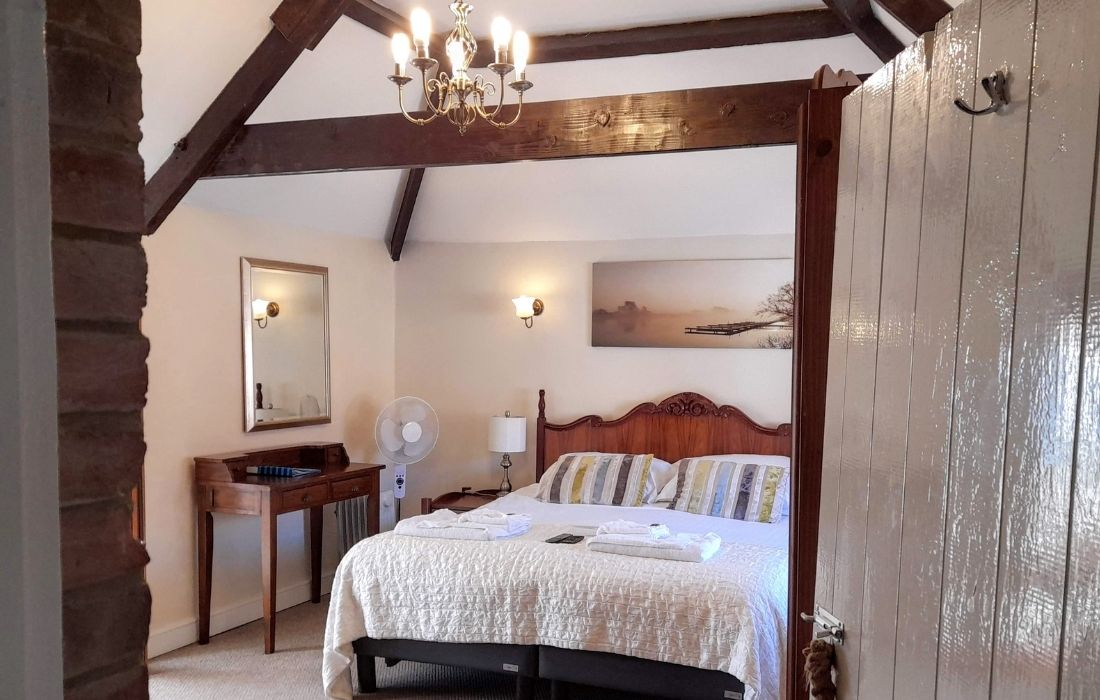 TheBBDirectory's tweet photo. Whether you are looking for a romantic break, a family stay or tailored packages, The Place to Stay will have a room for you.
https://t.co/OHR1qYZiln
#GuestHouse #Luxurious #Relax #FamilyFriendly #Couples #Romantic #TailoredPackages #BookDirect #Rural #Trudoxhill #Frome #Somerset https://t.co/M9CS7pjsxy