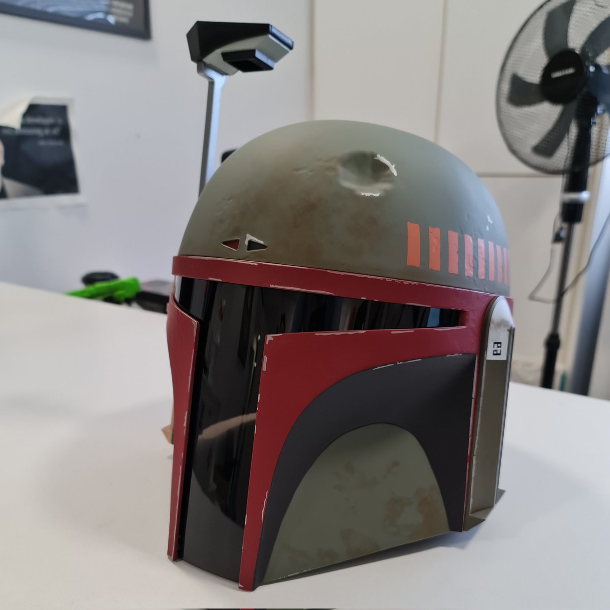 maketos_o's tweet image. Η προστασία είναι το παν. Στη μάχη ποτέ χωρίς κράνος 😂 welcome to the family #StarWars #BobaFett