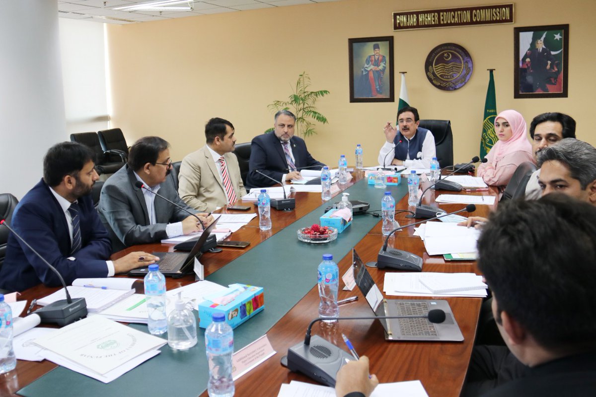 PHEC_official's tweet photo. The Accreditation Committee meeting was held on May 9, 2022 at @PHEC_official under the convenorship of Prof.Dr.Muhammad Ali, Vice Chancellor, Quaid-e-Azam University, Islamabad. https://t.co/4M0fV7GM5R