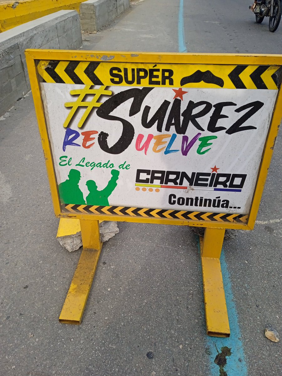 temis19771's tweet photo. #primerapagina
@primerapagina  invitado una reparación en la guaira y mire la foto por ningún lado se ve la representación de los logos de la alcaldía y gobernación, todo aquel que es electo se debe a mejorar la institucionalidad, los próceres se hicieron a caballo hace 200 años https://t.co/eL9wVk1Xtz