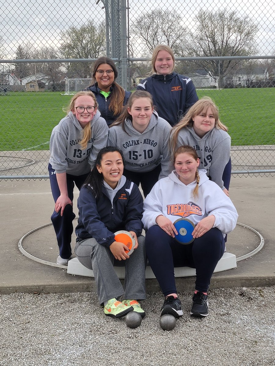 cm_track's tweet photo. RECORD BREAKER ALERT!!! 🚨 Kyra Lester broke her own school record last night in pella!! New school record in discus is 120' 6"!!! WAY TO GO, KYRA!! https://t.co/sLDTImzZQw