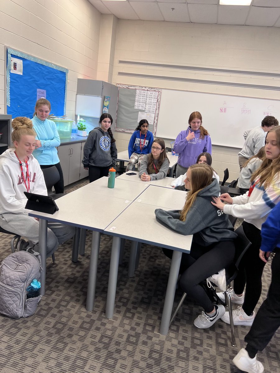 iteachreaders2's tweet photo. Lots of engagement from my English class playing preposition Trashketball! https://t.co/RnMy8Mj2qT