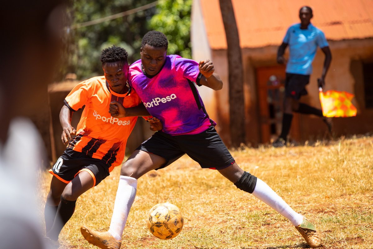 sp_grassroots's tweet photo. Caption this.....?

Admin ameanza na👉 "Oyaaah bro niachie hiiii bana"🔥

#DimbaItambeNaSportPesa https://t.co/CwGX82SRT9
