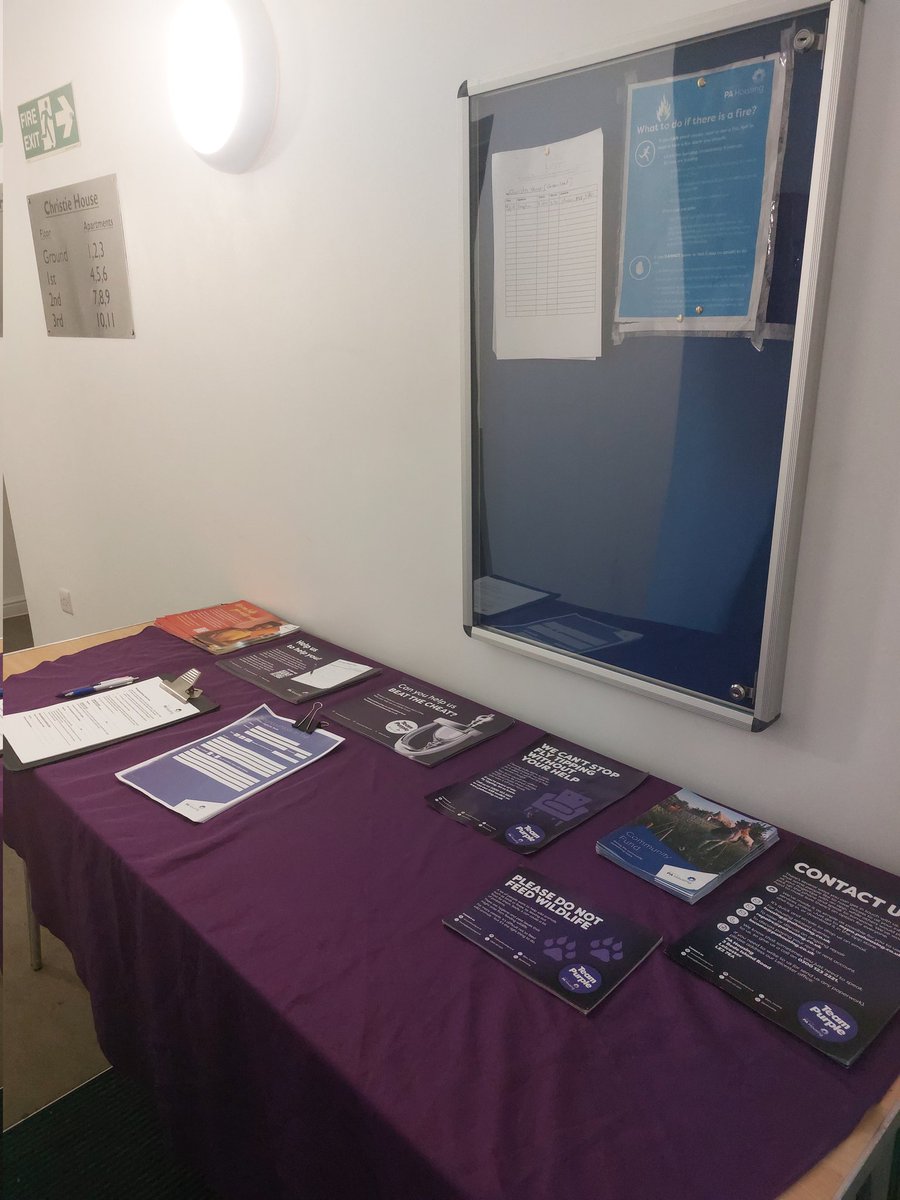 At Christie House for our #NeighbourhoodOnTour spoken to a few residents who have raised some issues and made some improvement ideas...
#nhood12 @pa_housing #teampurple <a href="/DeanaClarke14/">Deana Clarke</a>
<a href="/Mrsascants/">Andrea PAHousing</a>