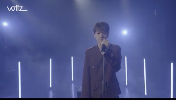 Doglove05061992's tweet photo. ロックベクちゃんカッコいー(///ω///)
「Hurt」発表されて1年の今日
新たな映像公開ありがとうございますー🫰
Votiz vol.1 'Hurt' 혼자보기 아까운 MV B Cut https://t.co/qBOW0aVDC9 @YouTubeより
#백현이오늘은
#voicetuning
#BAEKHYUN_Hurt https://t.co/s2a4HXo1fH