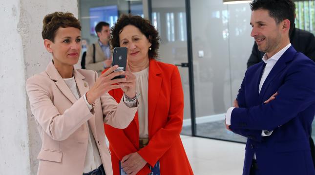 En #Navarra se necesitan cubrir 2.000 puestos de #programadores que no encuentran 

¿Cómo solucionarlo?  Con un curso piloto para reconvertir parados en profesionales capacitados en solo 6 meses

tinyurl.com/ycynhtcs <a href="/DiariodeNavarra/">Diario de Navarra</a>

#Upskilling #Reskilling #TendenciasEmpleo