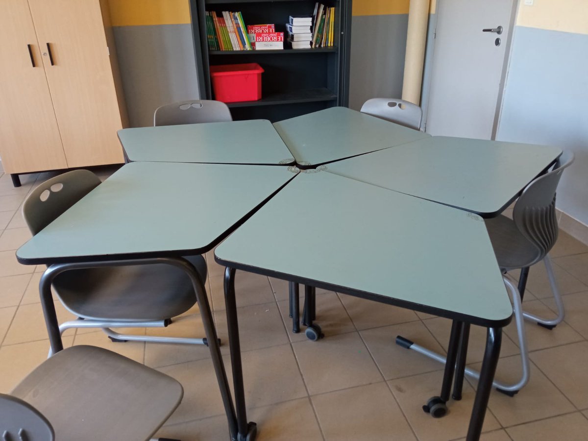 acgrenoble's tweet photo. Journée de l'innovation 💡
Des espaces scolaires #innovants au collège Etienne-Jean-Lapassat 🏫
➡️ Une classe ULIS repensée pour répondre aux besoins des élèves #MobilierInnovant
➡️Une salle de permanence réorganisée pour créer des espaces différents #Coinlecture #Cointravail https://t.co/nT4DOrOhQb