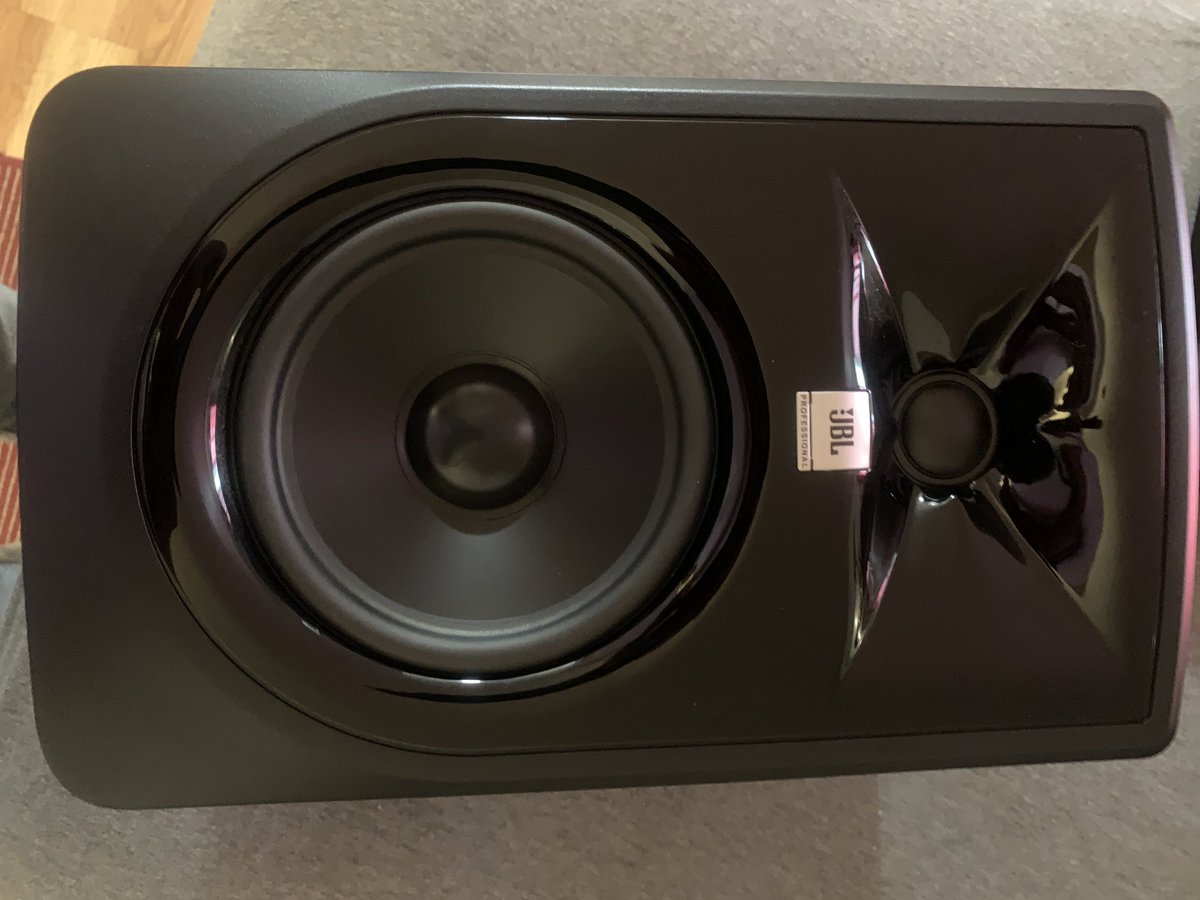 mix_djpower's tweet photo. JBL Speaker Studio asking price $550 call for info 862 600 4041 https://t.co/ys7FNWz5MS