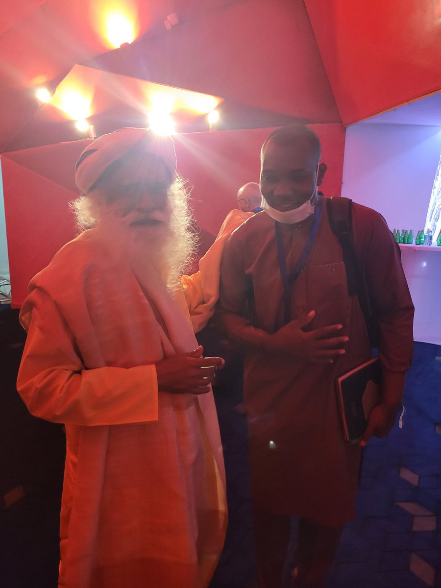 SuryaIshaYoga1's tweet photo. cpsavesoil: RT @SundayGeofrey5: "Land is not managed by scientists, it's managed by farmers" Mr @SadhguruJV of @cpsavesoil during today's plenary at @UNCCD COP15.
#GLFAfrica #Right4land #GLFChapters @GLFChapters @AfricaCRP @GlobalLF https://t.co/rqpt1PThVV