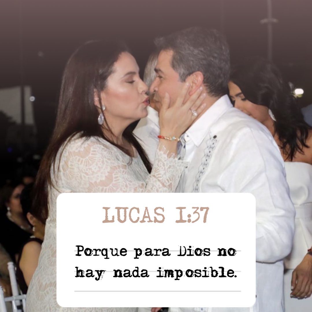anagarciacarias's tweet photo. Bendiciones en este día! 

“Pero Jesús, mirándolos, les dijo: Para los hombres eso es imposible, pero para Dios todo es posible.”
Mateo 19:26 LBLA

#VOLVERA 
@JuanOrlandoH https://t.co/K53fE9a4ho