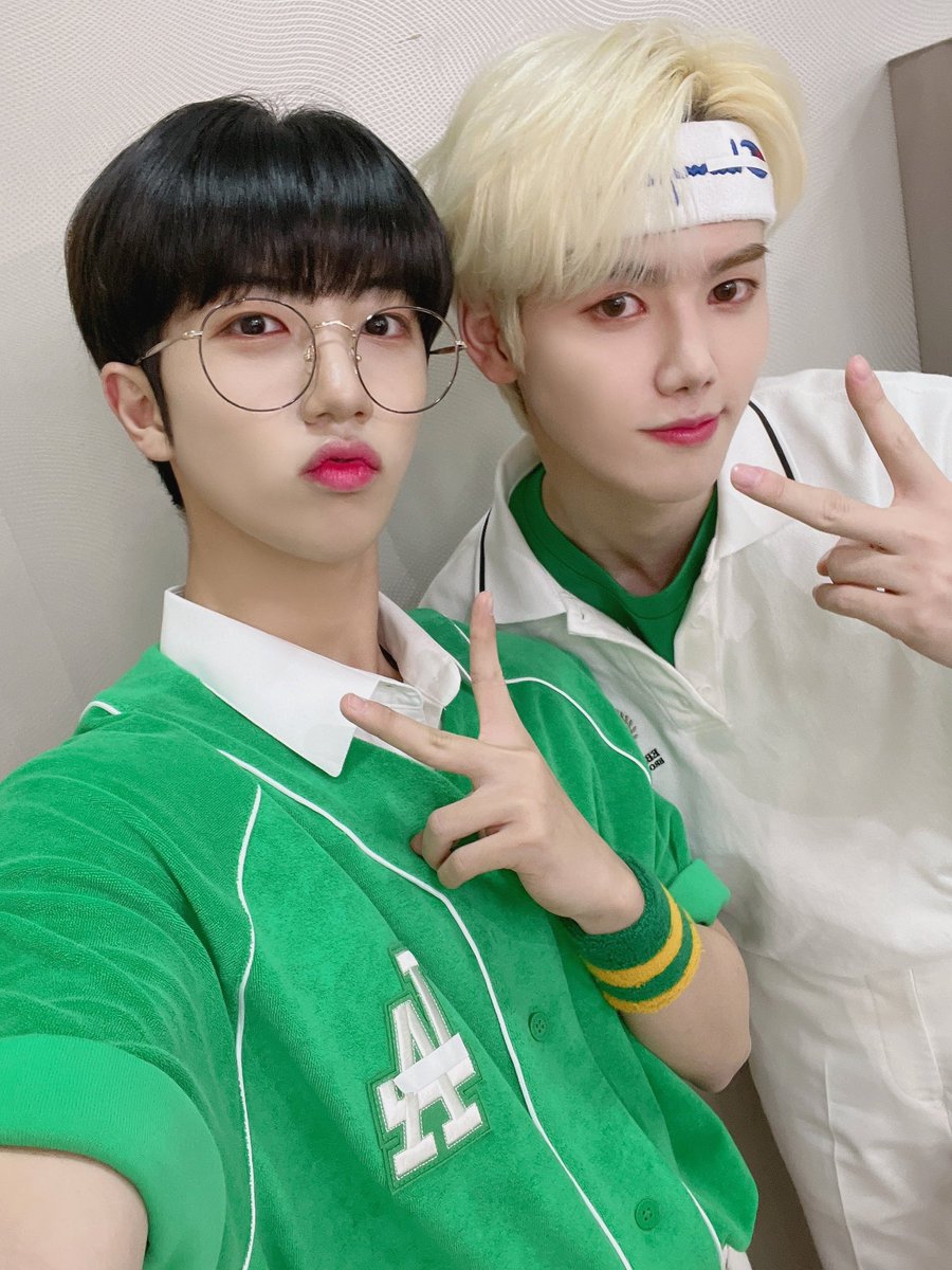 MINHEEJIN_HOUSE's tweet photo. [🐶🐹]

คิมิโนโต้ะ 💚💚

#มินฮีจิน #miniham #들함 https://t.co/X68vQjbhQE