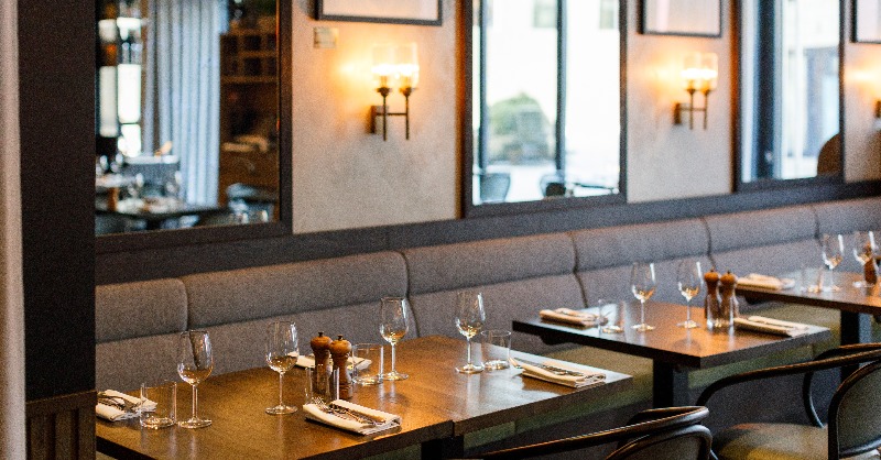 BritishLandPLC's tweet photo. The doors are open at Revolve, a new brasserie in the heart of the City at #100LPS in @BroadgateLondon. It’s fantastic to partner with the Revolve team at Broadgate, as the campus continues to grow as a best in class destination https://t.co/Y8WtSkqe74 Photos by Anton Rodriguez