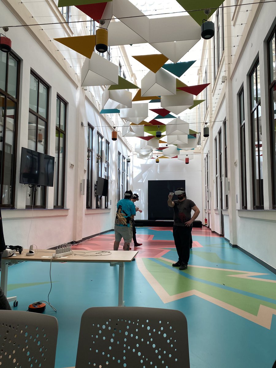 Muchas gracias una vez más <a href="/PoloDigitalMLG/">Polo Nacional de Contenidos Digitales</a> por cedernos este espacio tan increíble para las puertas abiertas 🤩