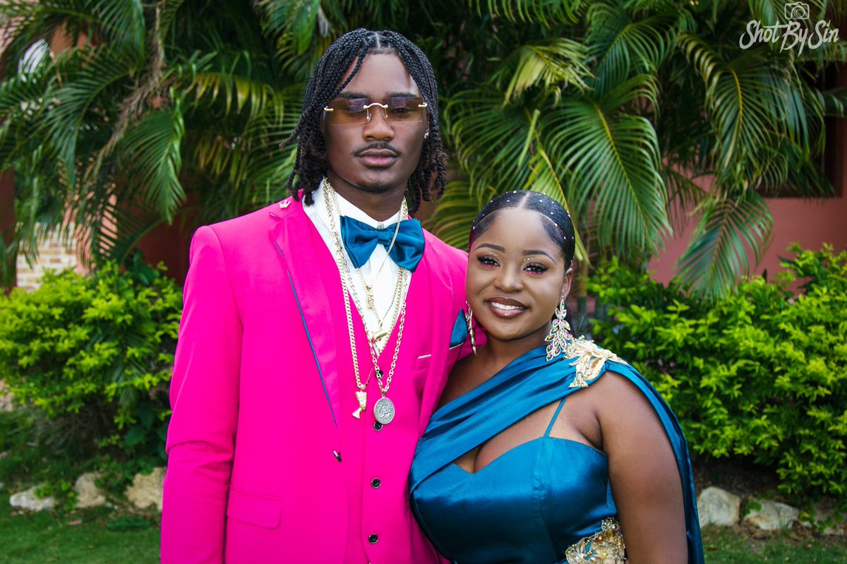 DehFamSincere's tweet image. Shot By Sin Stx Prom 2022