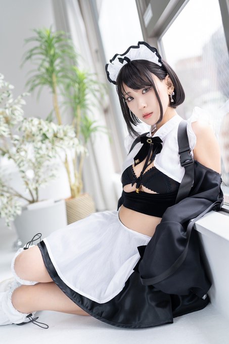 Shorts maid asian daddy