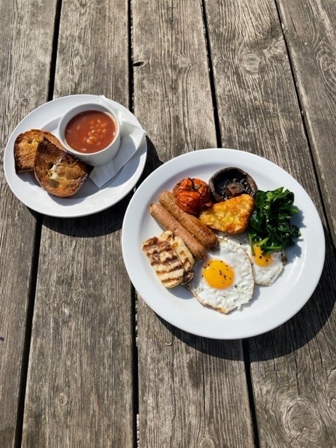 TheBrinkLpool's tweet photo. At The Brink, we have something for everyone, so if you’re looking for mouth-watering veggie options, check out our menu.
🥑 Vegetarian Breakfast
🍅 The Veggie Burger
🥗 Mediterranean Salad
#TheBrink #Liverpool #DryBar #LiverpoolBusinesses #FoodLiverpool #LiverpoolFoodies https://t.co/QwUMUI4ceb