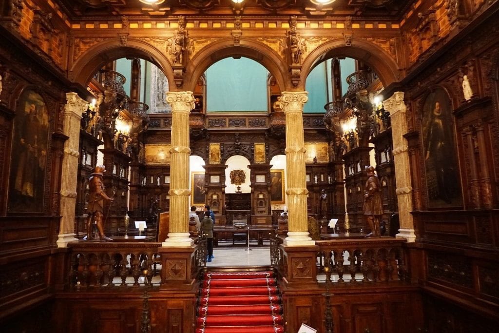 DesignTradition's tweet photo. Peles Castle 🏰, Romania 🇷🇴 https://t.co/AljwNVluth
