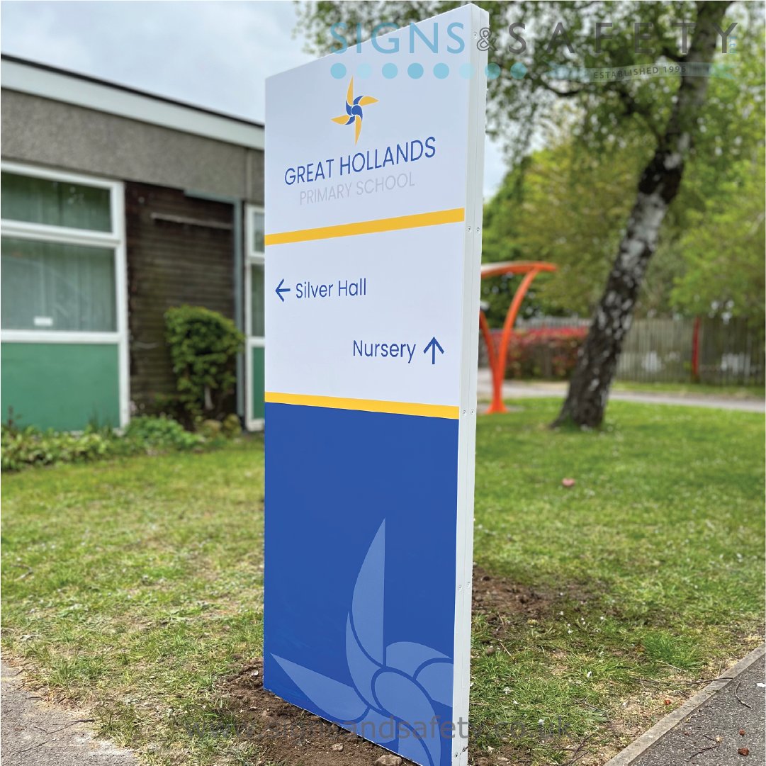 SignsandSafety's tweet photo. @SignsandSafety have completed a super project with a primary school in Bracknell Forest. With a combination of finger post systems, #monoliths and wall-mounted #signtrays we assisted @MEGreatHollands with their re-brand. What do you think?
#schoolbranding #schoolsigns https://t.co/a6ccCDAZ3I