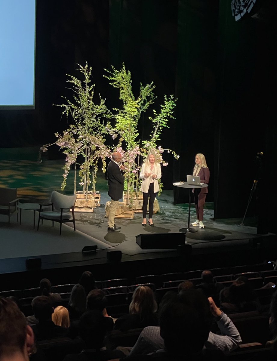 Shahzad Rana from @MicrosoftNorge and @KalvigS from @nysnoinvest on how public-private partnerships can secure a sustainable future💡#NordicEdge2022