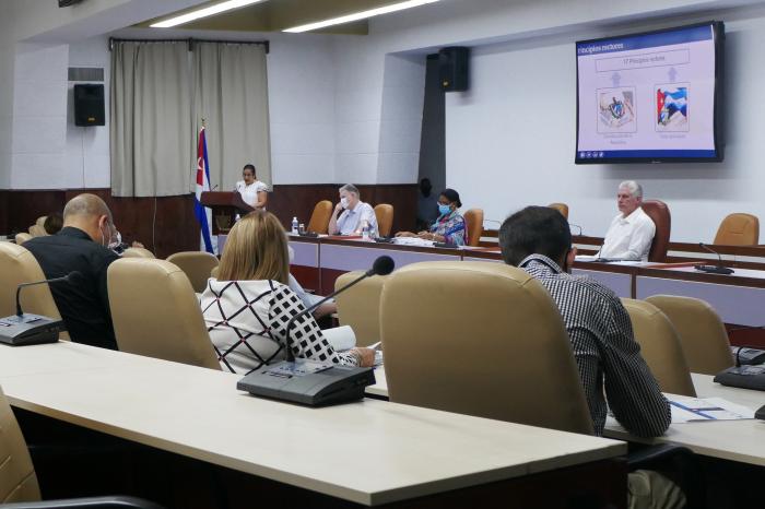 📢Este lunes, encabezado por el Primer Secretario del CCPCC y Presidente de la República <a href="/DiazCanelB/">Miguel Díaz-Canel Bermúdez</a>, Consejo Nacional de Innovación evaluó nuevamente el proceso de Transformación Digital  en #Cuba🇨🇺 y la Agenda Digital Cubana 2030. 
#CubaInformatiza 
#CubaViveYTrabaja