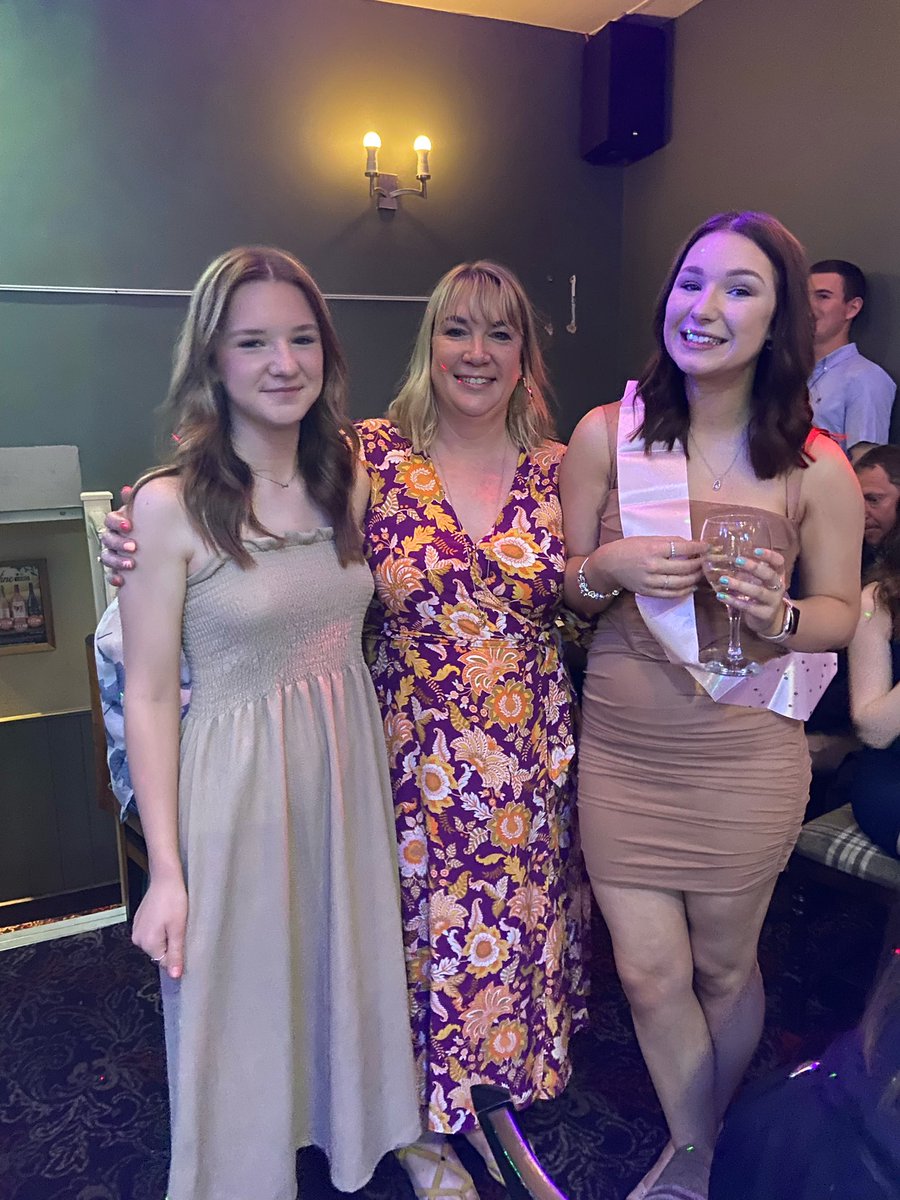 pollyramm's tweet photo. @The_Real_JSP fabulous dress fabric, wore this to my daughters 18th last night x https://t.co/nPFurEj7aD