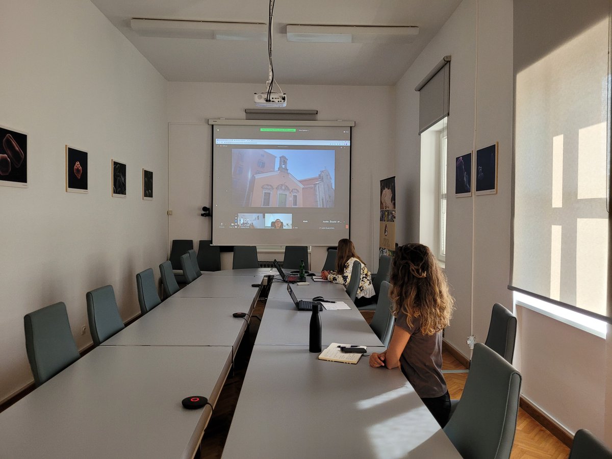 CIptpo's tweet photo. Jučer smo na online sastanku Lokalnog Consumeless Plus odbora pogledali finalne verzije videa kreiranih za svaku destinaciju, a uskoro će biti dostupni i na platformi ➡️ https://t.co/FDHd7ilqE7 https://t.co/IO05hno3eL