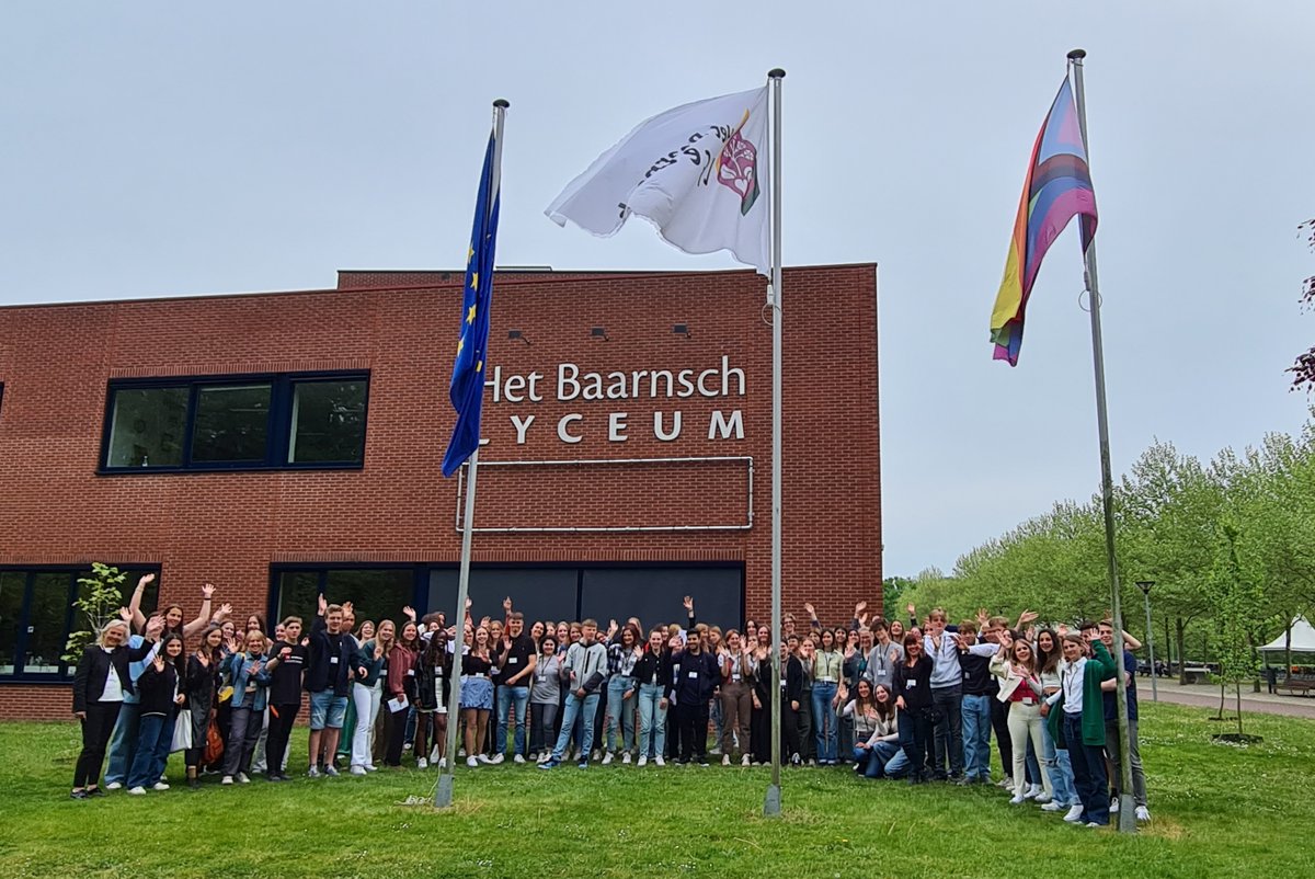 Het Baarnsch Lyceum tweet media