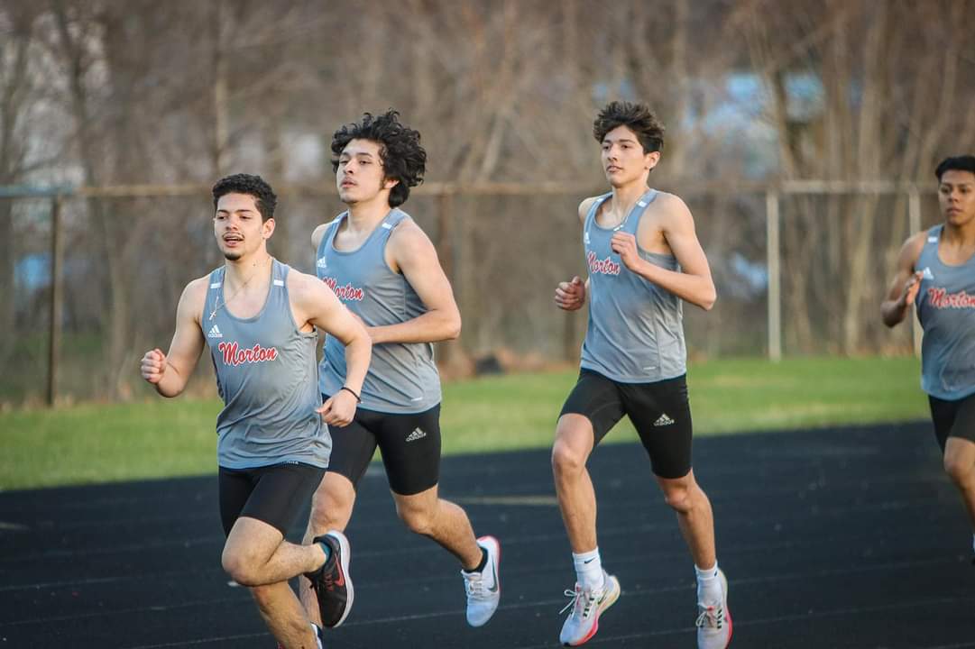 Senior Distance Runner Ernesto Rojo will lead the way for the Morton Boys track team tonight at the GLAC Conference Championship @ East Chicago Central High School.

Field Events Start @ 5:00PM
Running Events Start @ 5:15PM
#MortonTF
#GoGovs