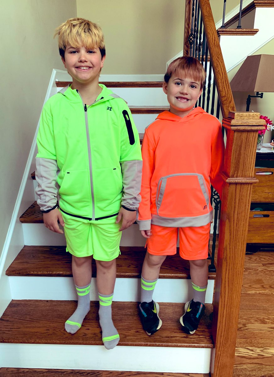 Jamie_A14's tweet photo. Todayโs โABCโ day is โNOPโ - Neon, Orange or Pink/Preppy Day. My boys chose NEON!
Iโm so glad I got to see them before I left for work! They look awesome!
#countdown #ABCDays #PrairieGrove #crystallake https://t.co/K5GmF6qcik