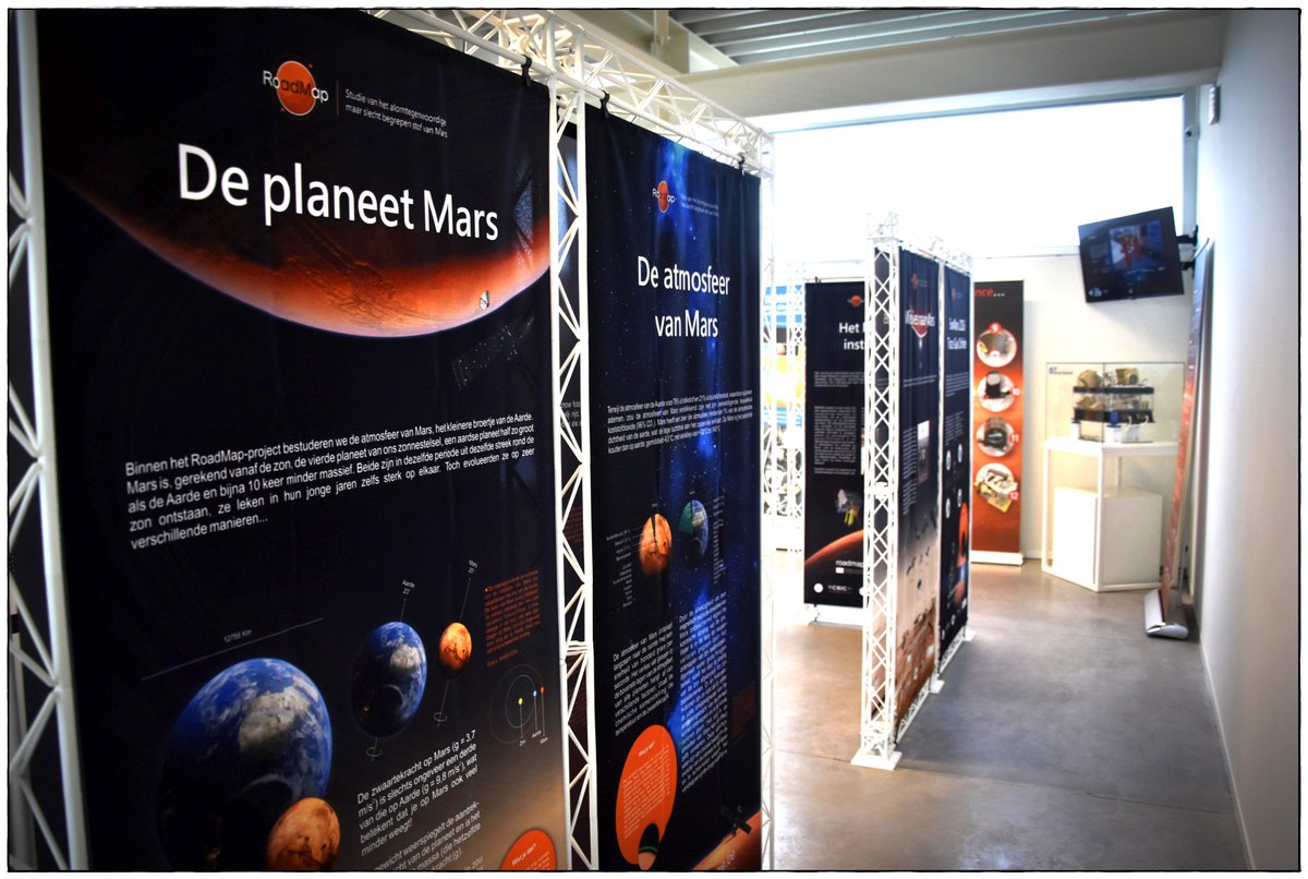 BIRA_IASB's tweet photo. Een #tentoonstelling over #Mars is op dit moment lopende bij @astropolisbe (tot 31/10)
Je zal niet alleen meer te weten komen over de planeet, maar ook op de hoogte zijn van het lopende onderzoek, zoals ons internationaal RoadMap-project 🇧🇪🇪🇸🇩🇰🇩🇪
#RoadMapMarsDust https://t.co/D95owJys04