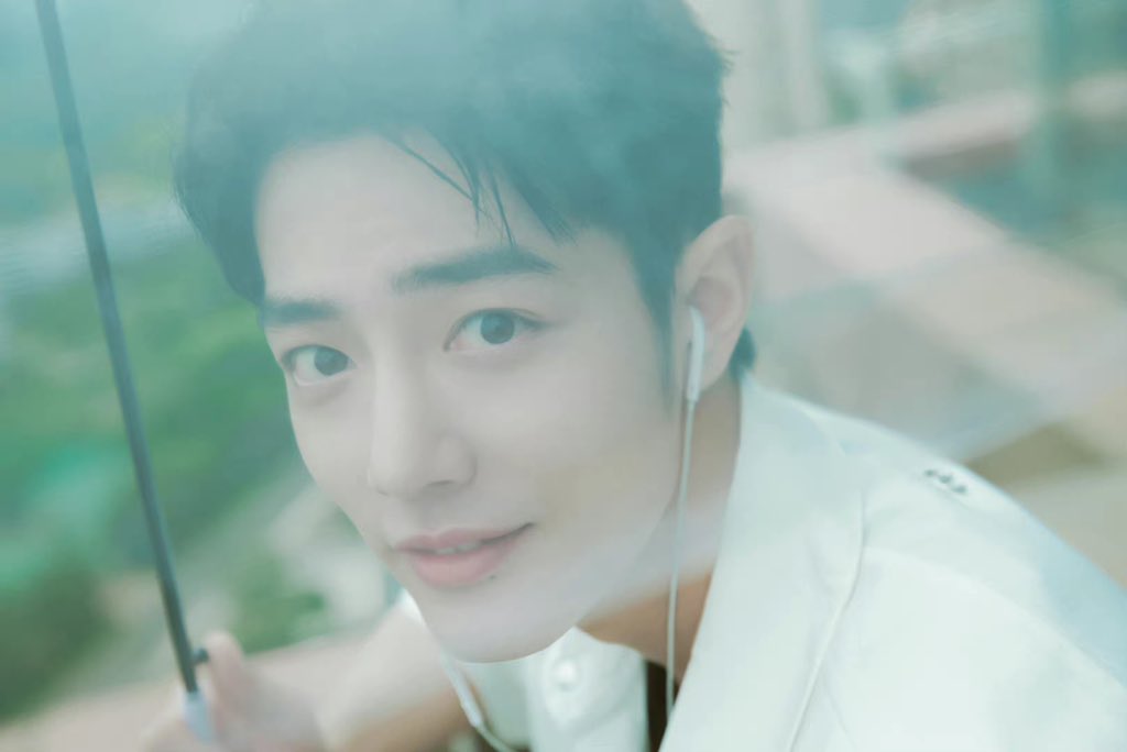 xfxIndia's tweet photo. 10-5-22
Xiao Zhan Studio Weibo Update:
"The cool wind and rain wash away the dust. A young man dressed in white, handsome, wise, kept his smile."
🌹#XiaoZhan #XiaoZhan肖战 https://t.co/CDbL45q9M1