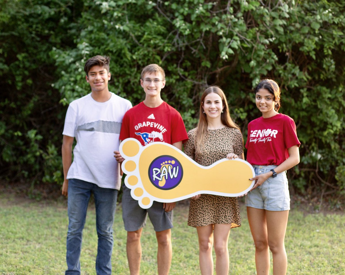 BoldCold5K15K's tweet photo. These four fabulous student athletes were awarded a total of $6,000 in scholarships funded from our 2021 race proceeds along with donations from @hopandsting and @bearcreekrun. 
-💙⛄️
#givingback #givingbacktothecommunity #runnersdoinggood #racelocal #runbitc #lgraw #runchat https://t.co/t2x3ul72lv