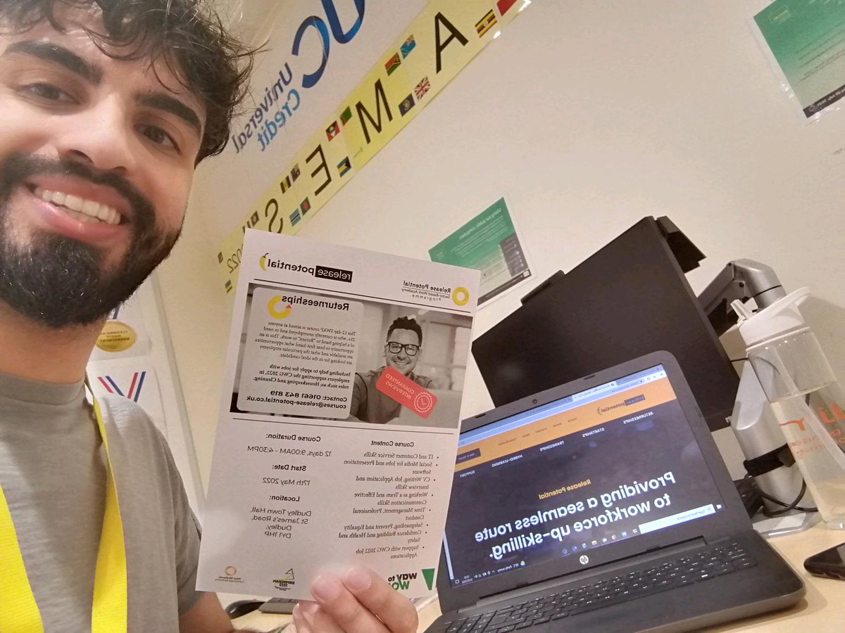 R_Potential's tweet photo. Idris has been at Dudley Job Centre today recruiting for our upcoming courses in the area! It was great to meet you all! 💻🖊️ @JCPInTheBC @WestMids_CA #WayToWork #Returneeships https://t.co/6cpIelsK6b