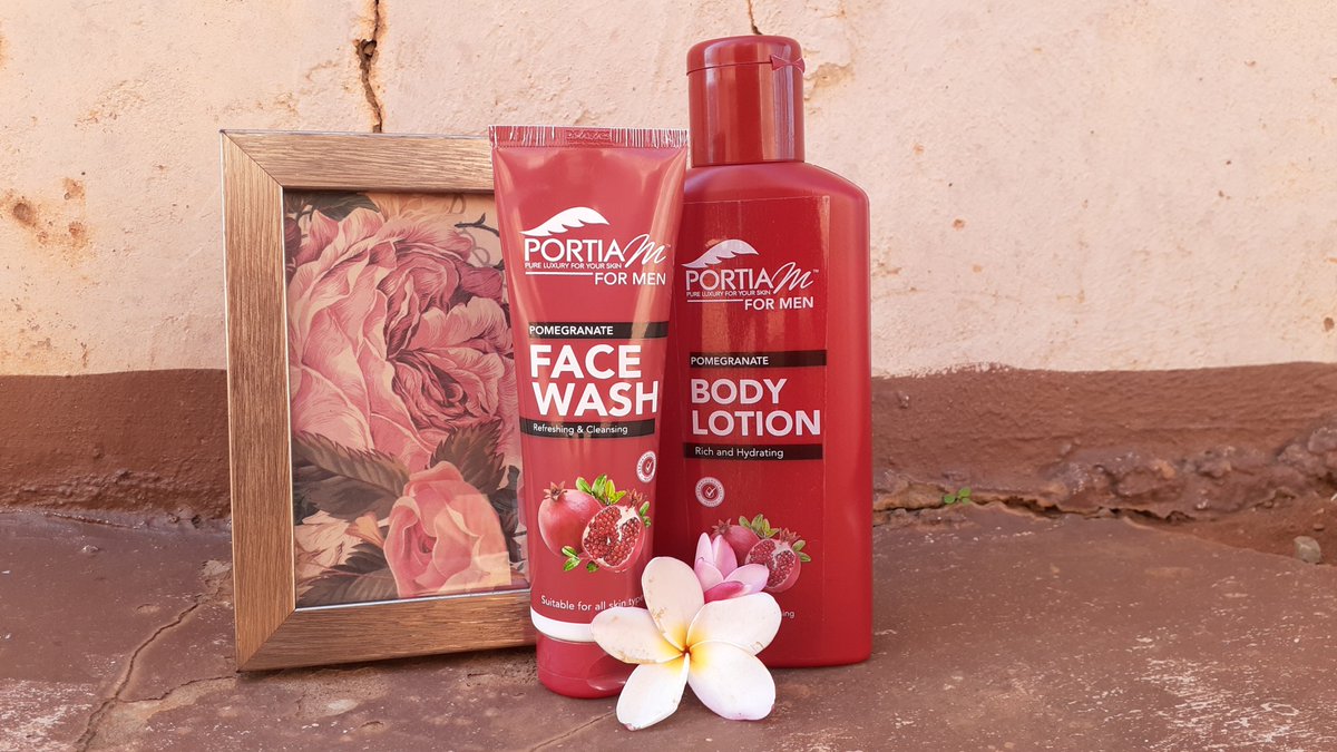 Piet_Masemola's tweet photo. Get Your Self Equipped With The Portia-M Pomegranate Range For Men.🍒💯💫
#OrganicSkincare #PortiaMSkinCare #PlugHimIn #ThisgenderNeedsToGlow #10YearsOfPortiaM
🛍🏬🛒https://t.co/maH0qpA6bV https://t.co/YnAwgzTyvm