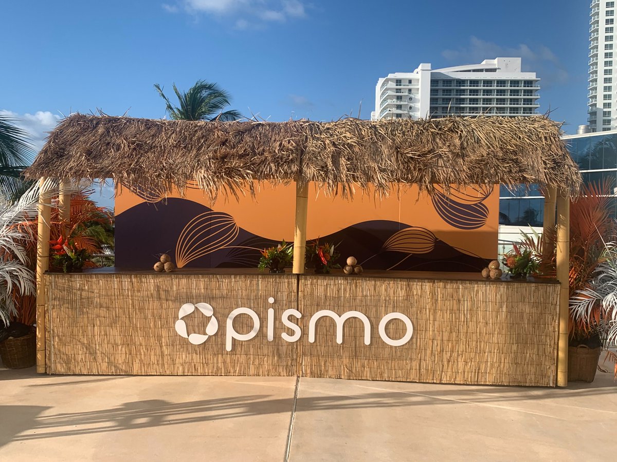 pismo_io's tweet photo. Good morning Miami and @fintechamericas! 

It's a beautiful day to chat #fintech and #banking 🏝

Remember to drop by our stand for some refreshing coconut water 🏖 

#fintechamericasmiami2022 https://t.co/HhFfK0Lzs1