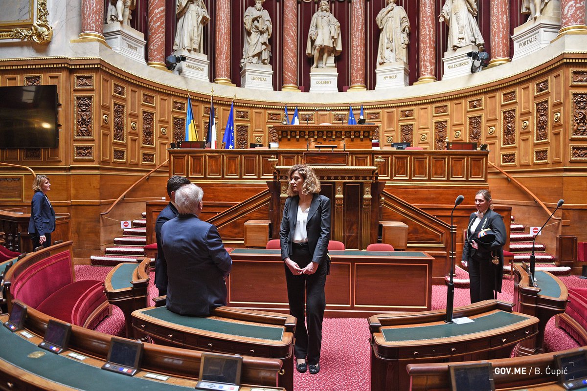 me4eu's tweet photo. PPV @VladaCG #MEP @JoMarovic boravi u Parizu gdje je imala niz sastanaka sa predstavnicima francuske Vlade, Predsjedništva i @Senat. Francuska je, kao predsjedavajuća zemlja Savjetom EU izrazila svoju spremnost da pomogne Crnoj Gori da ubrza reforme i da se što prije pridruži 🇪🇺. https://t.co/PniTZZsPoH