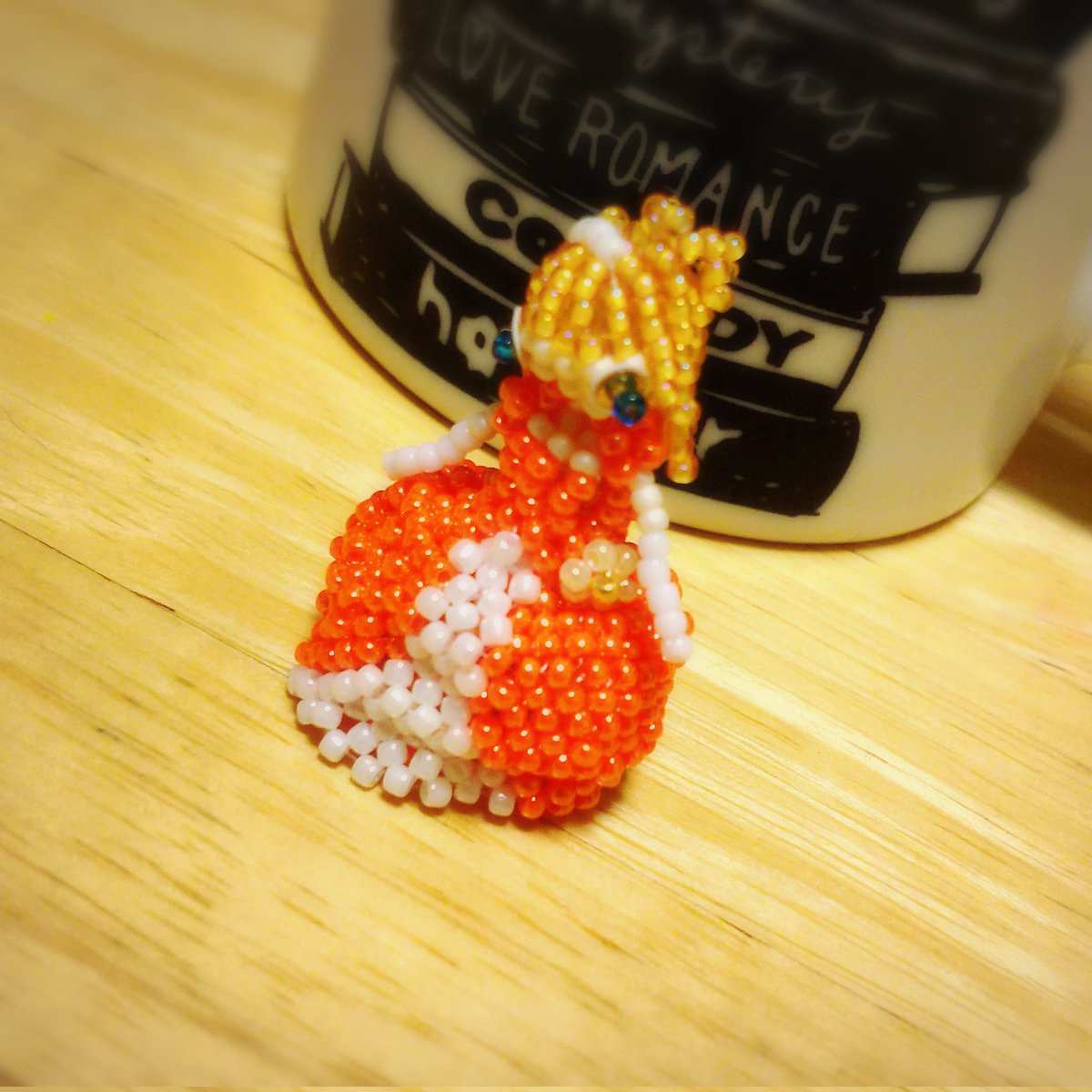 cheshireabszrup's tweet photo. #せいかずこ さん(@tinyscoop1)のレシピのフランス人形!
(『プチビーズのマスコット ドール&アニマル』せいかずこ・著/日本ヴォーグ社)
スカートを編んでる時の「今、何段目だっけ?」を乗り越えたら、めっちゃ可愛い姫ができました!!
#ビーズドール #beadsdoll
#ビーズ #ビーズ手芸 #beads https://t.co/t8wWWcqA3B