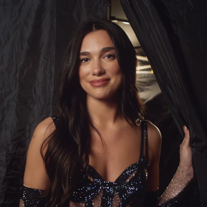 prettyplslipa's tweet photo. I LOVE YOU DUA LIPA https://t.co/bAw1Dtb35t