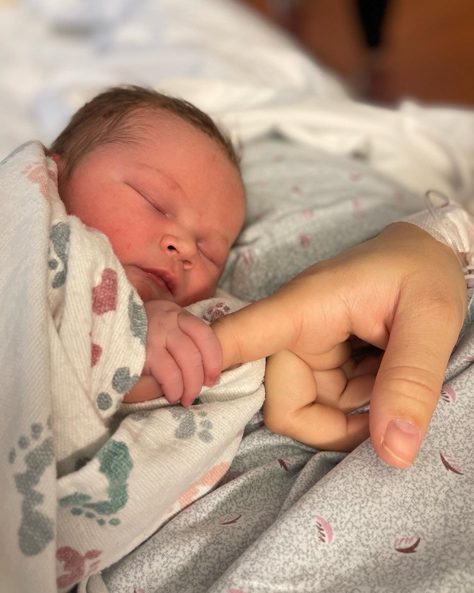 MBogowith's tweet photo. BREAKING NEWS!!! Best Mother’s Day present EVER! Over the weekend Gary and I welcomed our second baby boy home... Meet Brock Vaughn! We are so in love with this little guy. We are happy, healthy and blessed to enjoy this time together as a family of four! @fox4kc https://t.co/83nZolypMv
