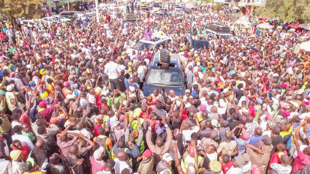 WilliamsRuto's tweet photo. Thanked the people and traders of Tala town in Matungulu Constituency, Machakos County, for agreeing to support our plan to grow the economy from the bottom. https://t.co/NrQxd0wxhM