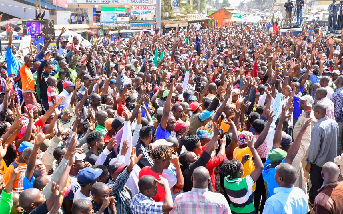 WilliamsRuto's tweet photo. Thanked the people and traders of Tala town in Matungulu Constituency, Machakos County, for agreeing to support our plan to grow the economy from the bottom. https://t.co/NrQxd0wxhM