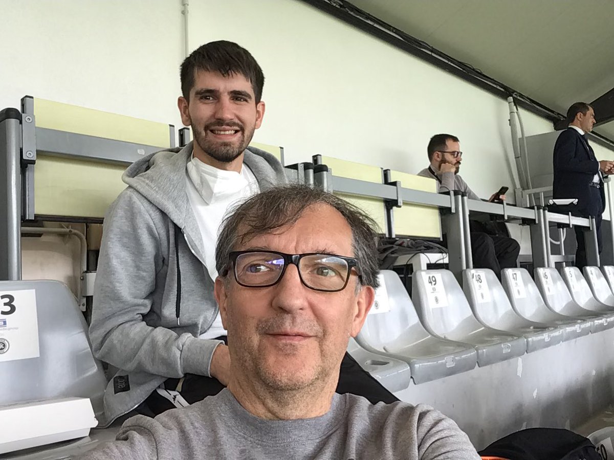 MassimoProposte's tweet photo. Non seguire la corrente . Sii tu la corrente  #padreefiglio #padre #figlio #amoreinfinito #wnoi https://t.co/XSaX08GYgv