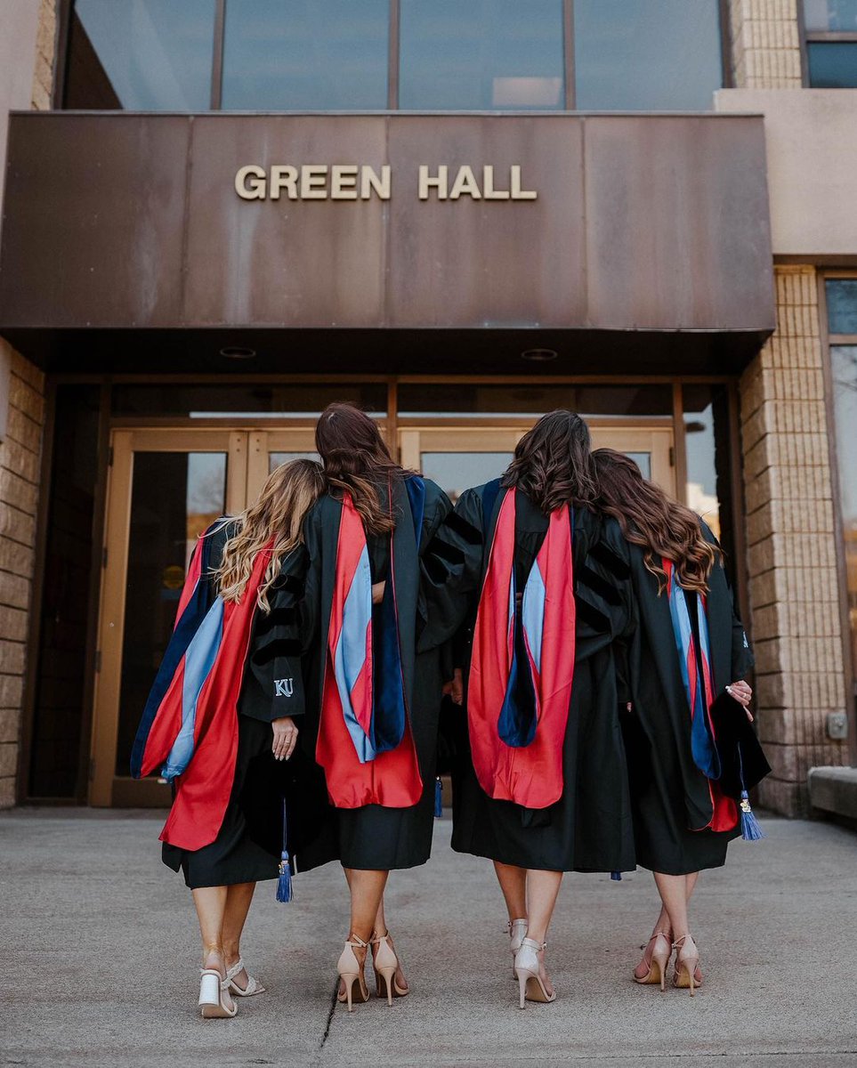 kulawschool's tweet photo. Congratulations to the KU School of Law Class of 2022! We’re looking forward to celebrating all your accomplishments this weekend. Rock Chalk, law hawks! 🎓💙❤️ #KUgrads https://t.co/su3luj83Bq