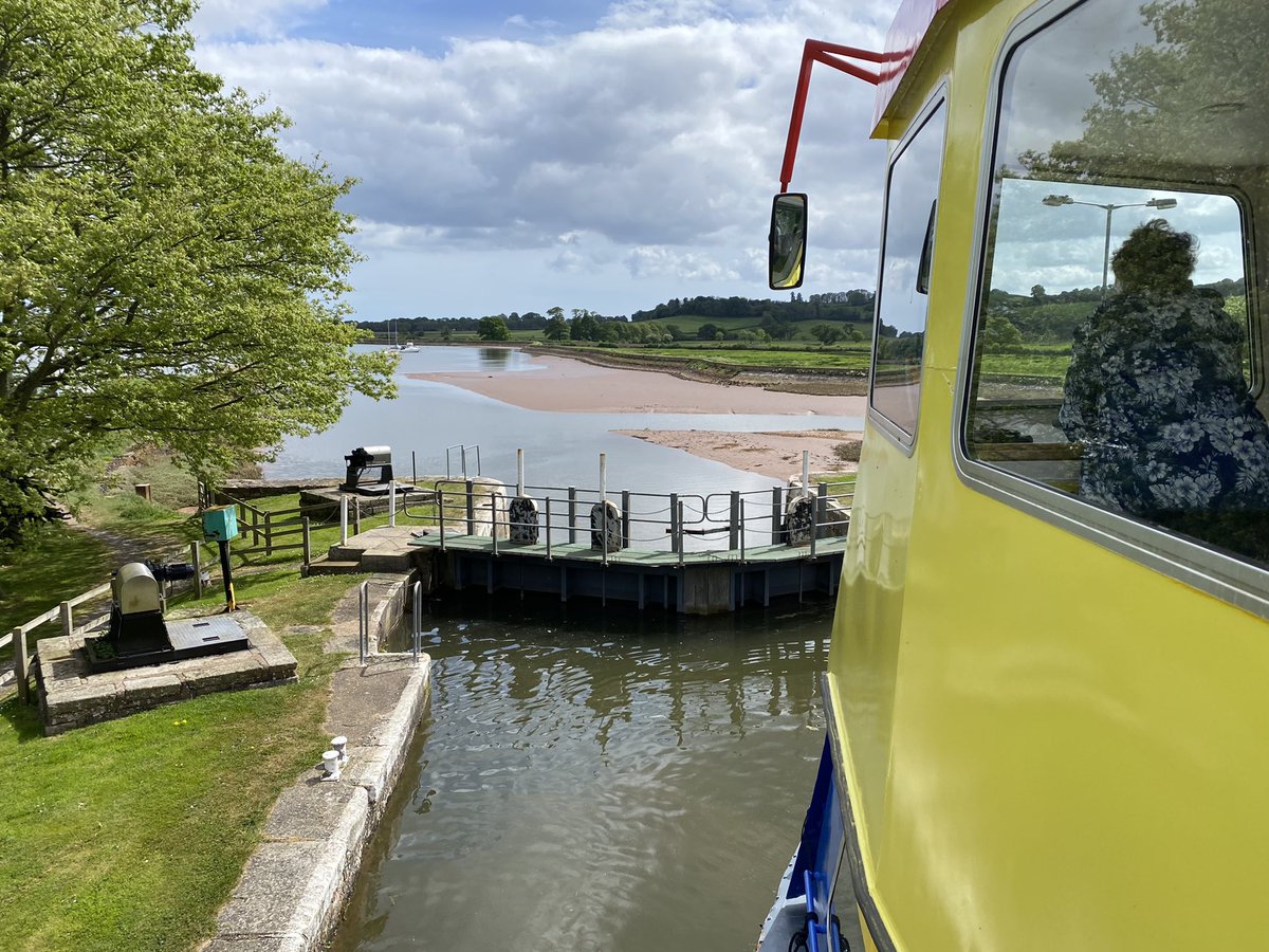 TallyHoHolidays's tweet photo. Thank you @stuartlineexm for a wonderful River Cruise this afternoon - our customers really enjoyed it #RiverExe #StuartLineCruises #daysoutbycoach https://t.co/llZ7H0LLct
