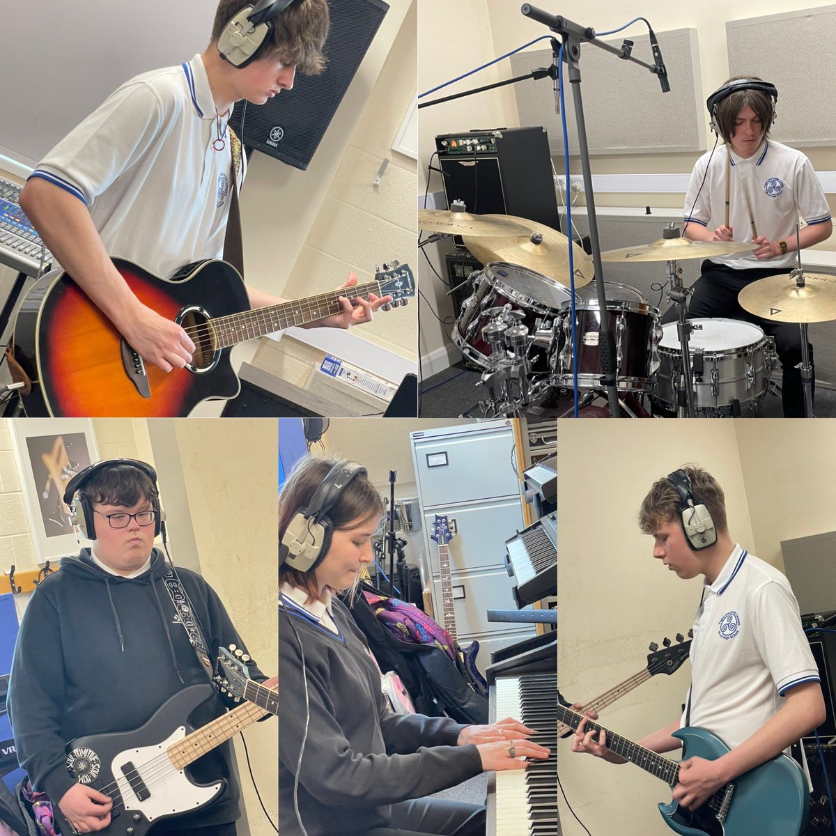 IslwynMusic's tweet photo. Year 11 have had an amazing afternoon recording over at @coleggwent thank you so so much to @PaulMorriswales and Geraint for hosting us and giving us a flavour of life after school. Not forgetting the awesome goody bags! Can’t wait to hear the final mix 😃❄️🚔 https://t.co/pPk9MgkeRw