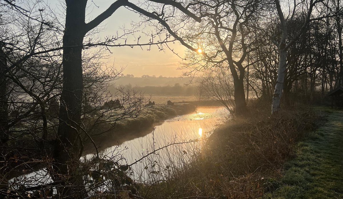 RunAdventurer's tweet photo. Coming Friday https://t.co/VPAMkdaWzo weβre near Leek in Staffordshire at Cheddleton for a run down the Churnet Valley looping back via Consall finishing outside the Boat Inn π#cheddleton #staffordshire #steamtrain #caldoncanal #churnetvalley #consall #boatinn #blacklioninn #run https://t.co/97x4EizQ3b