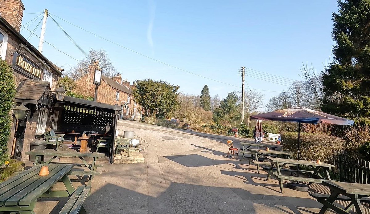 RunAdventurer's tweet photo. Coming Friday https://t.co/VPAMkdaWzo weβre near Leek in Staffordshire at Cheddleton for a run down the Churnet Valley looping back via Consall finishing outside the Boat Inn π#cheddleton #staffordshire #steamtrain #caldoncanal #churnetvalley #consall #boatinn #blacklioninn #run https://t.co/97x4EizQ3b