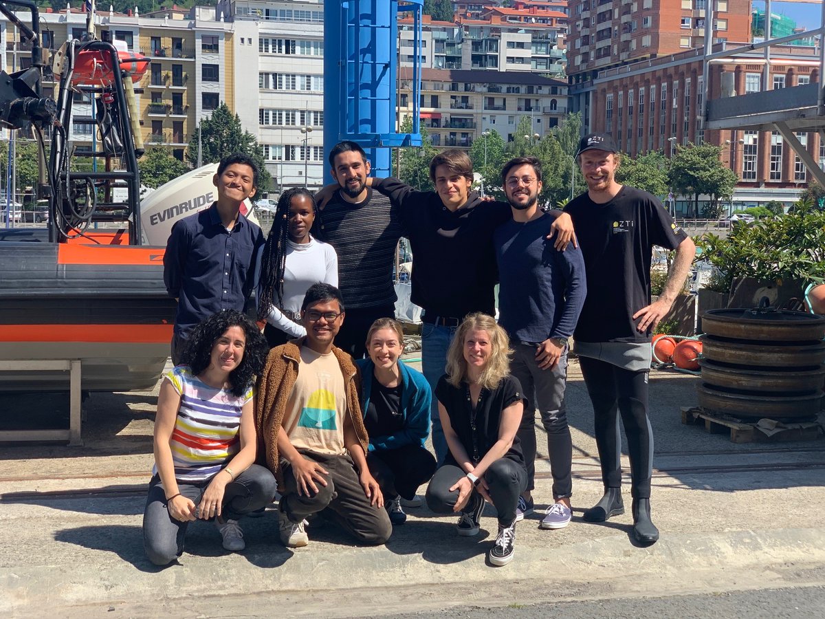 oihanecb's tweet photo. Recently we've been joined by @pie_upvehu's #MasterMER students engaged in "Instrumentation and Measurements in Operational Oceanography" course given by @azti_brta researchers.
Today, we've been discussing how to write a research proposal as part of their course assessement. https://t.co/tY8rOf6yTG
