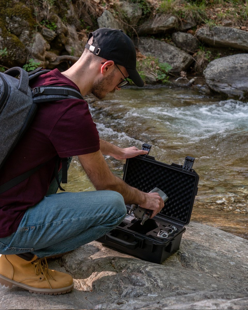 thanparm's tweet photo. So, I decided to try the Lykus MA200, a hard case that will protect my new drone. It is made to withstand any kind of pressure, it is waterproof, it fits all the accessories and batteries I need and I no longer have to worry about anything! https://t.co/SHuF7mJbRZ